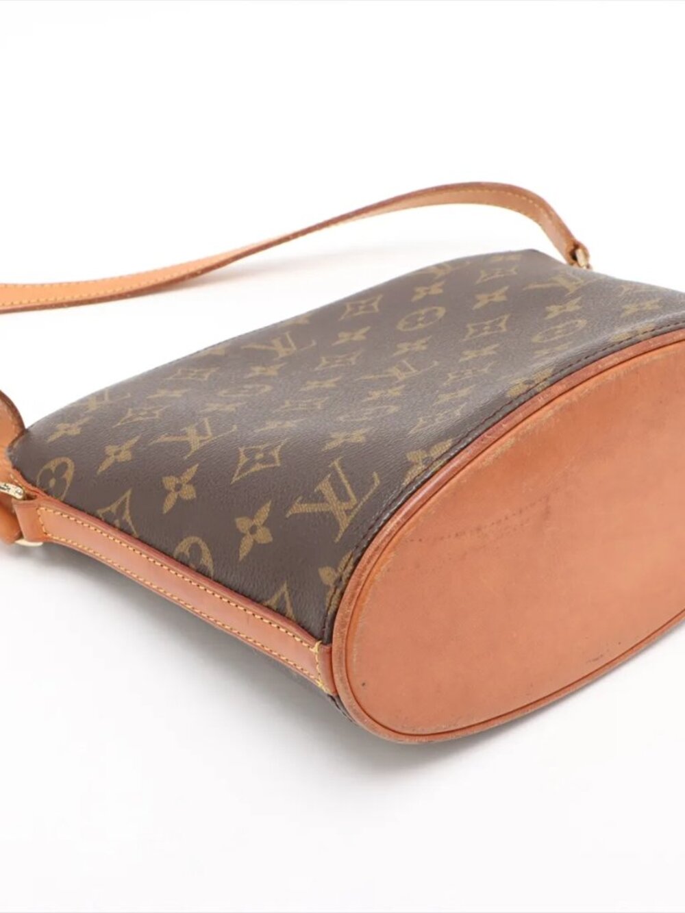 LV Monogram Domed Crossbody J1 - Picture 4 of 12